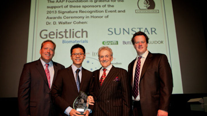 Dr Do Receiving Dr D Walter Cohen Teaching Award