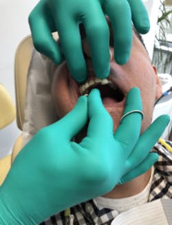 18apr12piaclintip03 18apr12piaclintip03