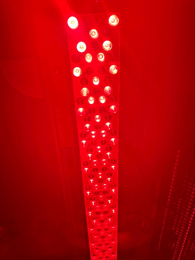 Red light therapy: A comprehensive overview for dental